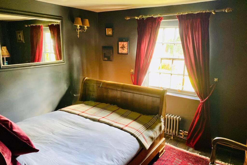 17Th Century Boutique Getaway In The Countryside Apartment Martin Mill Екстериор снимка